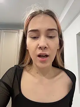 SashaMeow online show from 28, 4, 2026
