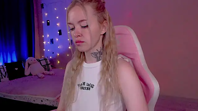 Snapshot of Naughty_Mable chatting on 5, 7, 2026 Naughty Mable online show from 5, 7, 2026