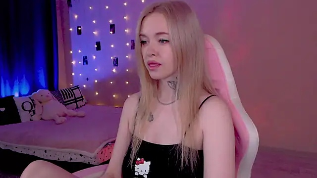 Snapshot of Naughty_Mable chatting on 29, 6, 2026 Naughty Mable online show from 29, 6, 2026