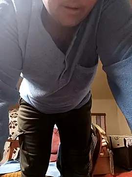 danitomii online show from 12, 2, 2026