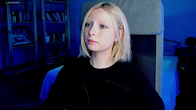 Snapshot of forget_me_not_eve chatting on 28, 2, 2025 forget me not eve online show from 28, 2, 2025