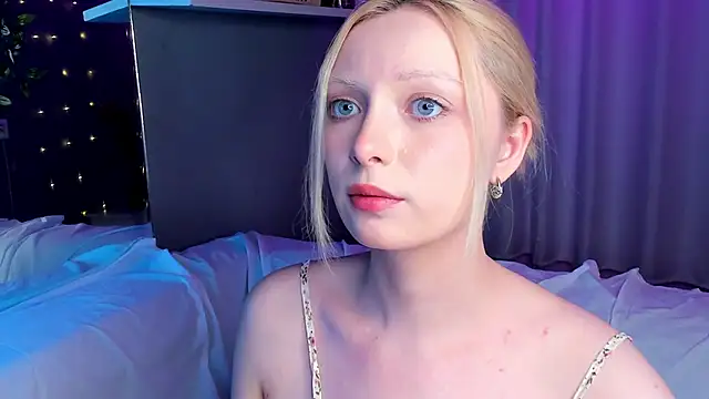 Snapshot of forget_me_not_eve chatting on 11, 3, 2025 forget me not eve online show from 11, 3, 2025