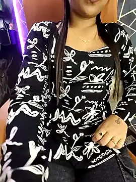 Snapshot of Little__Lia chatting on 12, 5, 2026 Little Lia online show from 12, 5, 2026