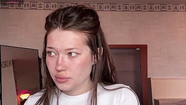 eva varnerr online show from 19, 4, 2026