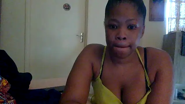 Snapshot of EROTIC_BARBIE28 chatting on 9, 9, 2025 EROTIC BARBIE28 online show from 9, 9, 2025