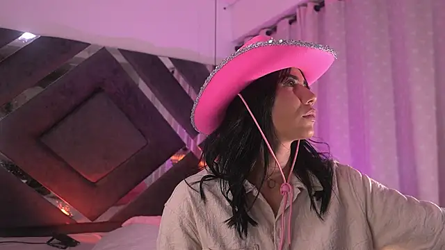 Snapshot of sam_lewins chatting on 9, 10, 2025 sam lewins online show from 9, 10, 2025