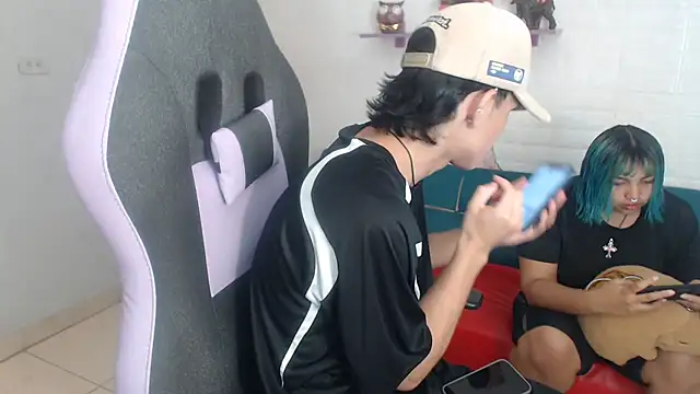 Snapshot of andy_dan18 chatting on 24, 11, 2025 andy dan18 online show from 24, 11, 2025