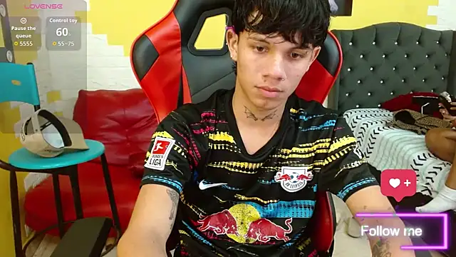 Snapshot of andy_dan18 chatting on 26, 10, 2025 andy dan18 online show from 26, 10, 2025