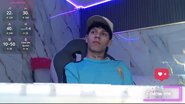 Snapshot of andy_dan18 chatting on 27, 10, 2025 andy dan18 online show from 27, 10, 2025