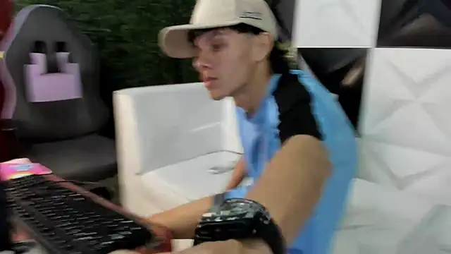 andy dan18 online show from 13, 4, 2026