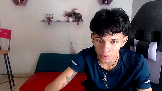 Snapshot of andy_dan18 chatting on 9, 11, 2025 andy dan18 online show from 9, 11, 2025