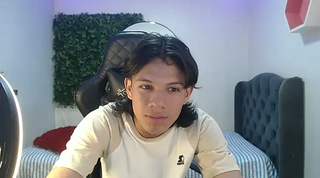 andy dan18 online show from 28, 1, 2025