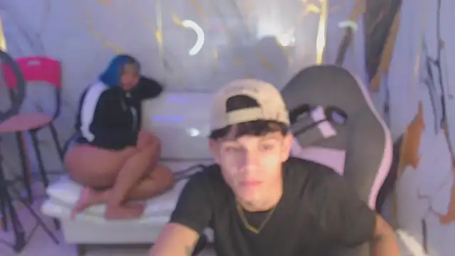 Snapshot of andy_dan18 chatting on 20, 10, 2025 andy dan18 online show from 20, 10, 2025