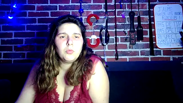 Heleneecesmecs2 online show from 9, 11, 2025