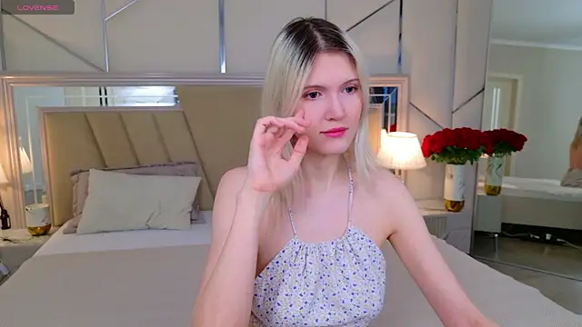 NellieLoyns online show from 29, 5, 2026