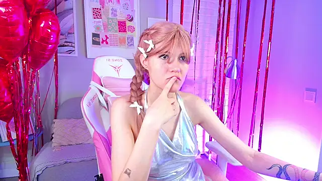 Snapshot of NellieLoyns chatting on 20, 2, 2025 NellieLoyns online show from 20, 2, 2025