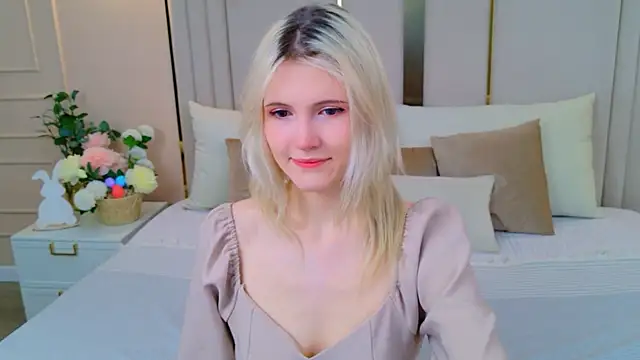 NellieLoyns online show from 7, 4, 2026