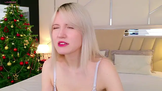 NellieLoyns online show from 30, 11, 2025