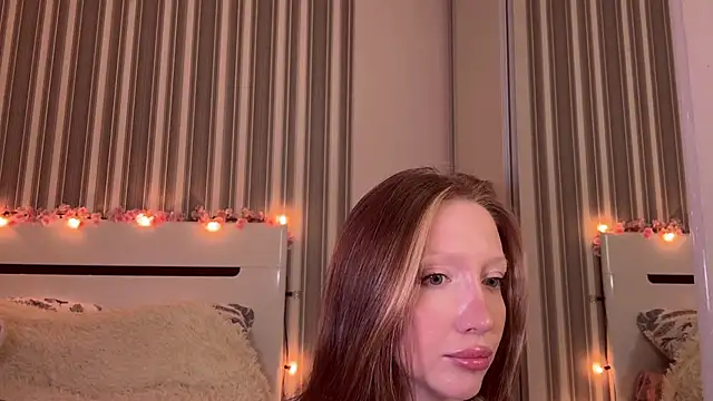 Awwwrora online show from 20, 11, 2025