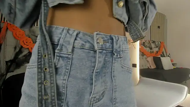 GysellHanson online show from 23, 10, 2025