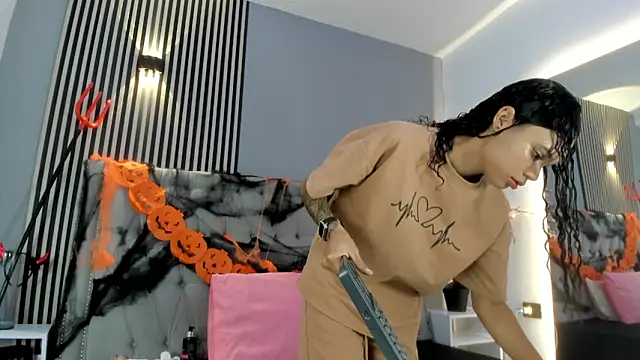 GysellHanson online show from 31, 10, 2025