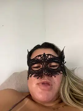 Casadadelicia26 online show from 2, 6, 2026