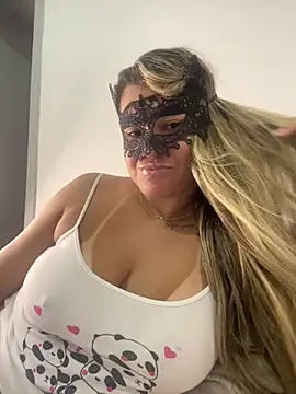 Casadadelicia26 online show from 4, 5, 2026