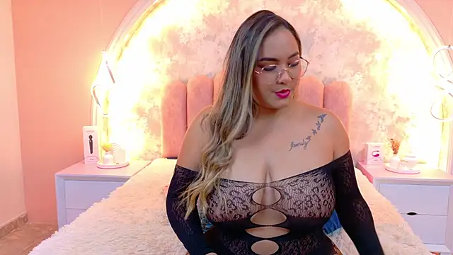 MiaLaurents online show from 18, 1, 2026