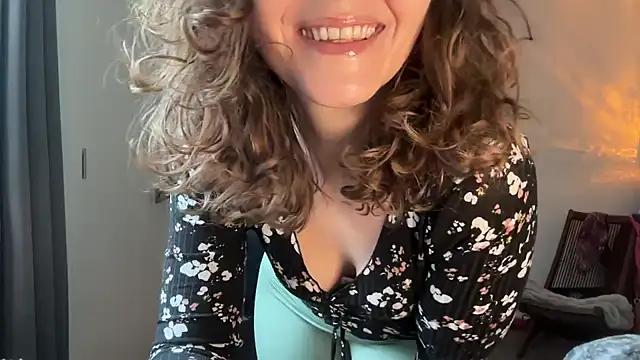 leahsparkles online show from 22, 3, 2026