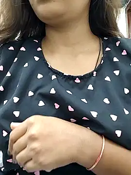 Snapshot of cute_monu chatting on 15, 9, 2025 cute monu online show from 15, 9, 2025