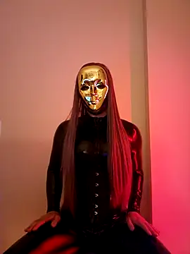 NoraInMask online show from 14, 3, 2025