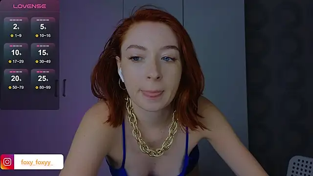 Snapshot of Cuteroxyfoxy chatting on 4, 4, 2026 Cuteroxyfoxy online show from 4, 4, 2026