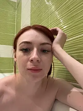 Cuteroxyfoxy online show from 14, 2, 2025