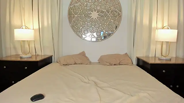 LucyLovelyy online show from 4, 3, 2026