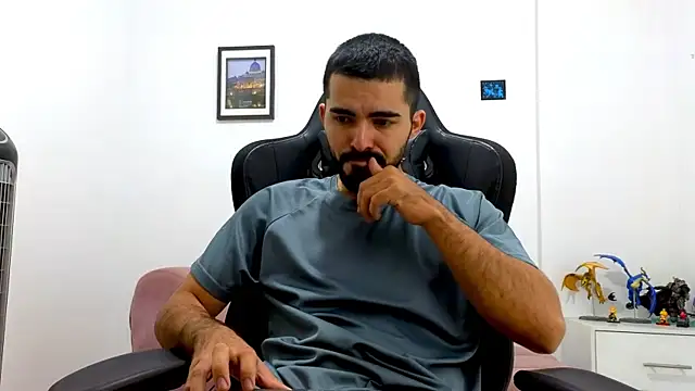 Snapshot of Massimoo_07 chatting on 23, 7, 2026 Massimoo 07 online show from 23, 7, 2026