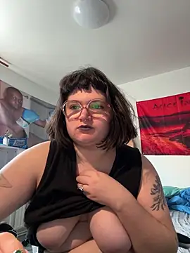 Snapshot of _dwhorekin_ chatting on 14, 9, 2025  dwhorekin  online show from 14, 9, 2025