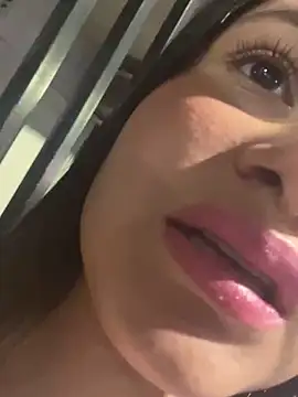 Lexi Belle  online show from 12, 3, 2025