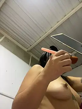 Lexi Belle  online show from 23, 1, 2025