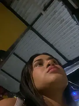 Lexi Belle  online show from 28, 1, 2025