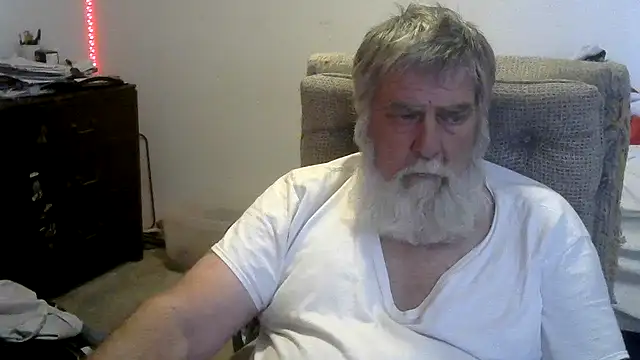 Snapshot of viejo_oso chatting on 24, 5, 2026 viejo oso online show from 24, 5, 2026