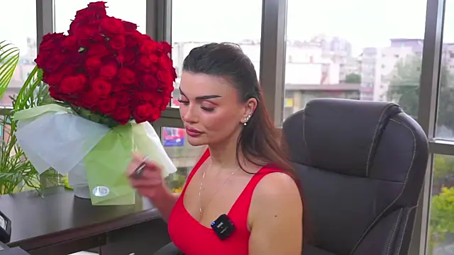 myakalifa online show from 7, 10, 2025