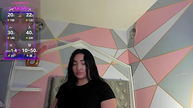 stefany duque1  online show from 5, 2, 2025
