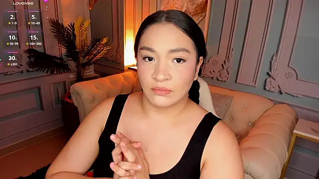 stefany duque1  online show from 21, 12, 2025