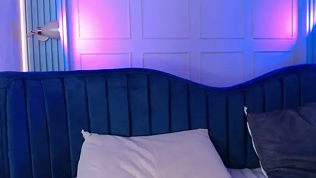 Abbydreams  online show from 8, 3, 2025