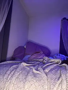 Luciouslouise72xh online show from 11, 2, 2026