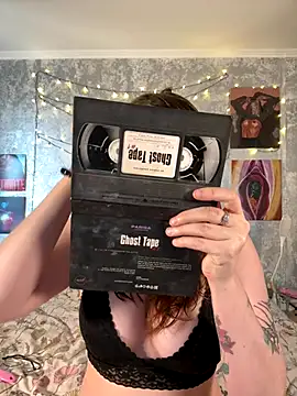 Snapshot of Sabrina_shells chatting on 12, 11, 2025 Sabrina shells online show from 12, 11, 2025