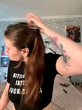 Snapshot of Sabrina_shells chatting on 11, 10, 2025 Sabrina shells online show from 11, 10, 2025