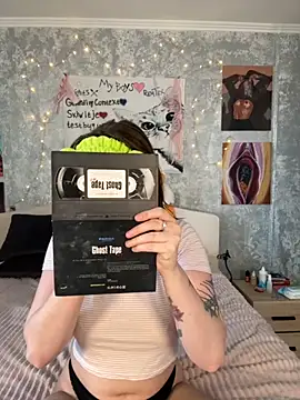 Snapshot of Sabrina_shells chatting on 10, 10, 2025 Sabrina shells online show from 10, 10, 2025