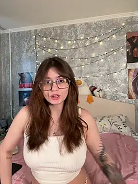 Snapshot of Sabrina_shells chatting on 14, 11, 2025 Sabrina shells online show from 14, 11, 2025