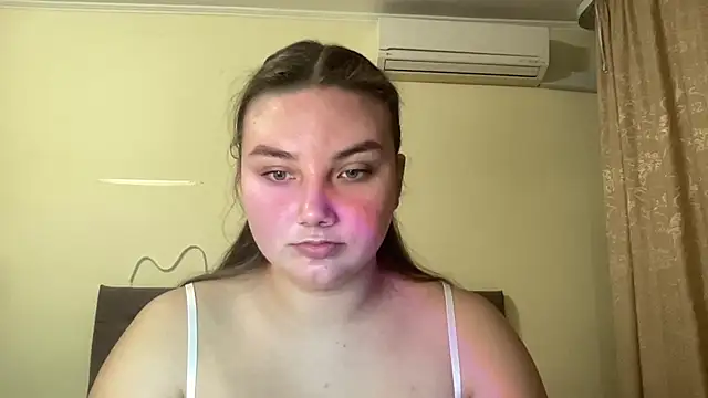 Dreamyblushfairy online show from 3, 10, 2025